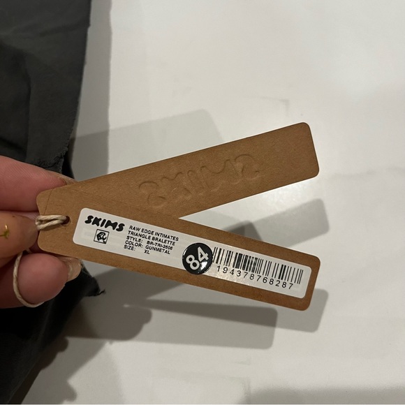 New SKIMS by Kim Kardashian Raw Edge Triangle Bralette in Gunmetal Size XL - Picture 9 of 9